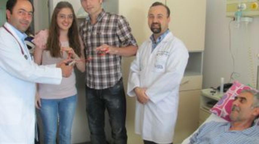 Nİşan Y&uuml;z&uuml;klerini Şifa&rsquo;da Taktılar