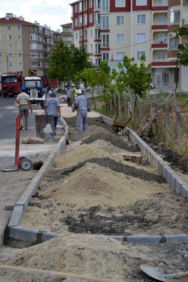 Taşkent Caddesinde Kaldırım Çalışması