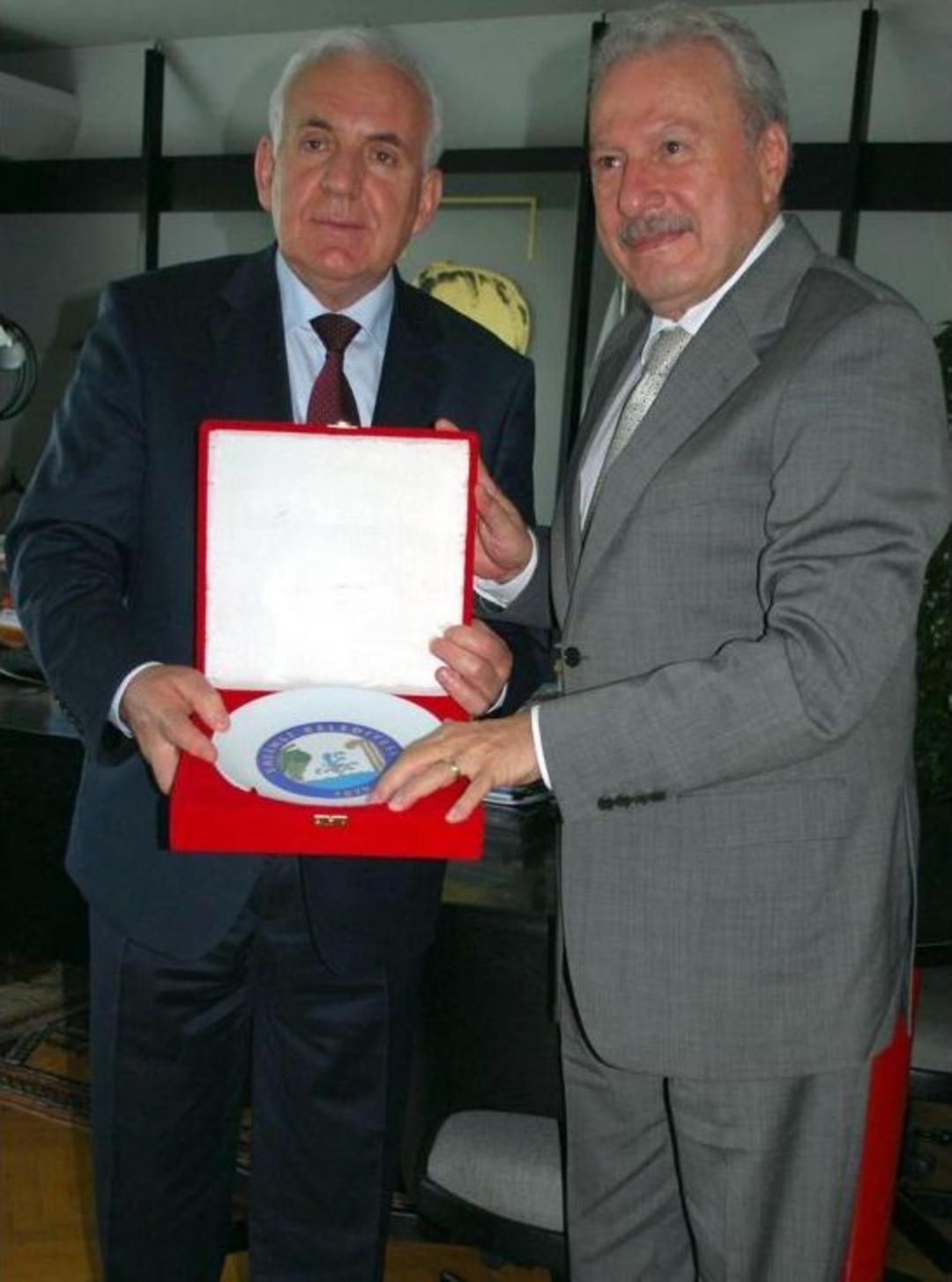 Makedonya Devlet Bakanı Nezir, Manisa'da