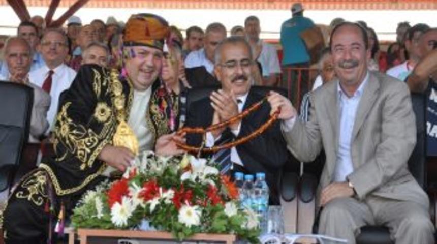 Er Meydanı'nda Yağlı G&uuml;reşlerin Resmi A&ccedil;ılışı Yapıldı