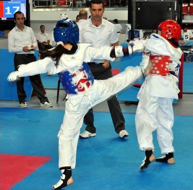 Şampiyonluğa Ambargo Koyan Çift 2