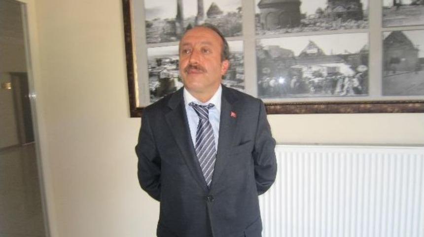 İl Genel Meclisi Başkanı Taşkesenligil, B&uuml;y&uuml;kşehir Yasasını Anlattı