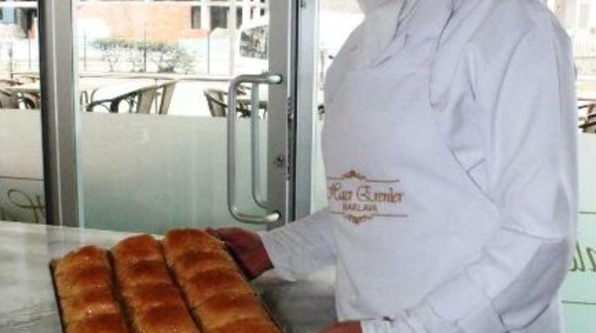 Adını Y&ouml;re İnsanından Alan B&ouml;rek G&ouml;r&uuml;n&uuml;ml&uuml; Tatlı: Laz B&ouml;reği