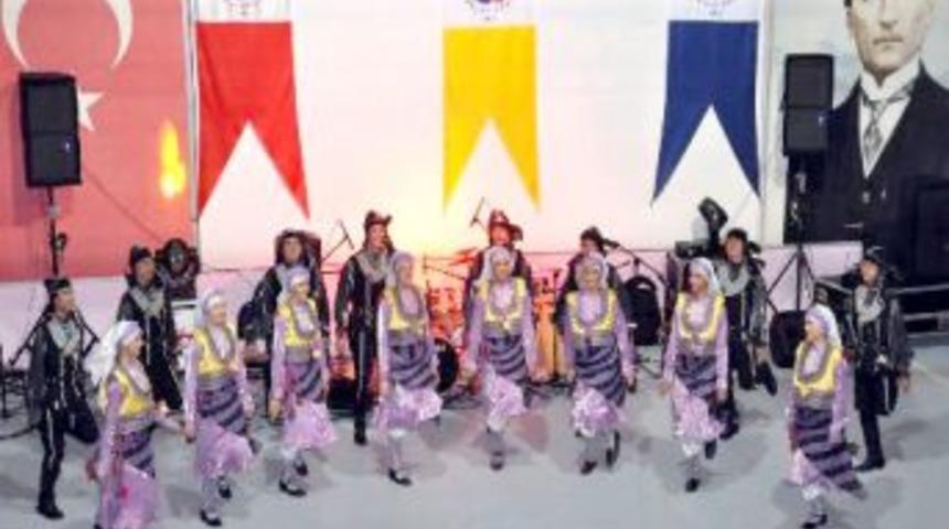 K&uuml;lt&uuml;r Ateşi Etkinlikleri &Ccedil;erkezk&ouml;yl&uuml;leri Sanatla Buluşturdu