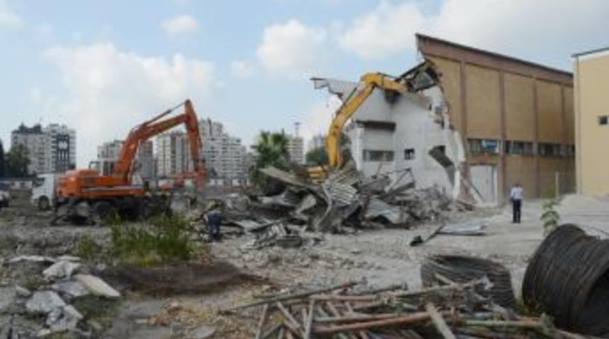 T&uuml;nelin &Ouml;n&uuml;ndeki Son Engel De Yıkıldı