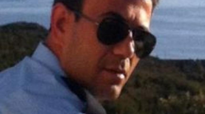 Polis Memuru Adliye &Ouml;n&uuml;nde İntihar Etti