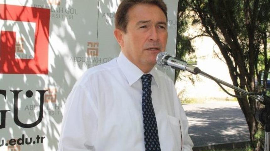 Abdullah G&uuml;l &Uuml;niversitesi Rekt&ouml;r&uuml; Prof. Dr. İhsan Sabuncuoğlu:
