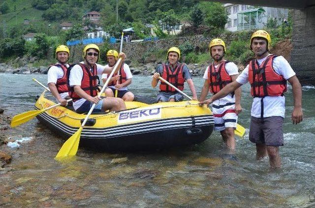 Uluslararası Fırtına Rafting Şenliği Başladı