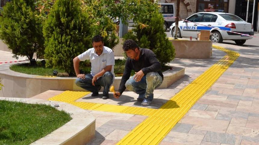 Merzifon&rsquo;da Caddeler G&ouml;rme Engelliler I&ccedil;in Yeniden D&uuml;zenleniyor