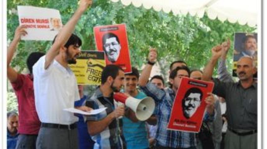 İki Y&uuml;zl&uuml; Batı Mısır Halkına İpotek koymuştur