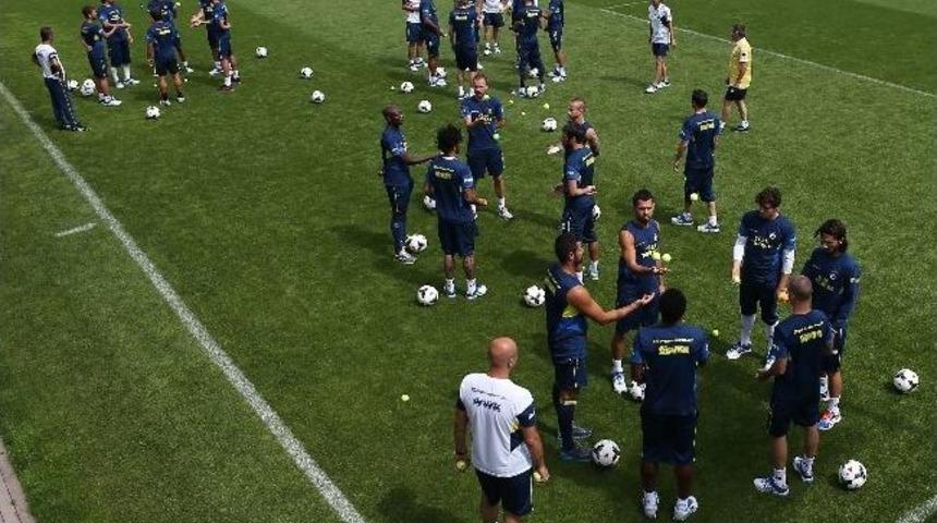 Fenerbah&ccedil;e, Yeni Sezon Hazırlıklarını S&uuml;rd&uuml;r&uuml;yor
