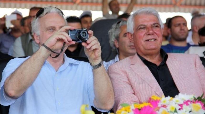 Abd'li B&uuml;y&uuml;kel&ccedil;i Ricciardone Kırkpınar&rsquo;ı Fotoğrafladı