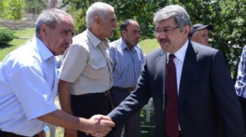 Kırıkkale&rsquo;de Mahalleler Kilit Parke Oluyor