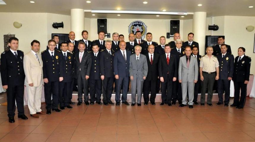 Manisa Emniyet M&uuml;d&uuml;rl&uuml;ğ&uuml;'nde Terfi T&ouml;reni