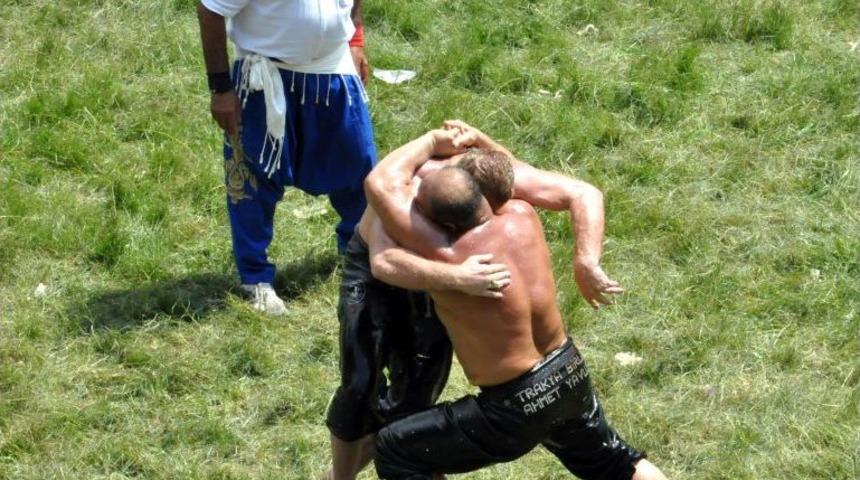 Kırkpınar'da Başpehlivanlık Ikinci Tur G&uuml;reşleri Tamamlandı