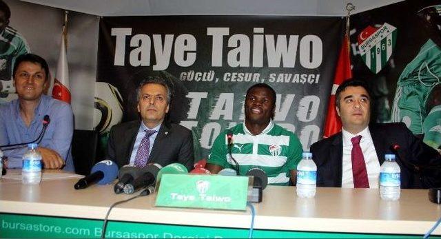 Bursaspor'un Milan'dan Transfer Ettiği Taye Taiwo İmzayı Attı: