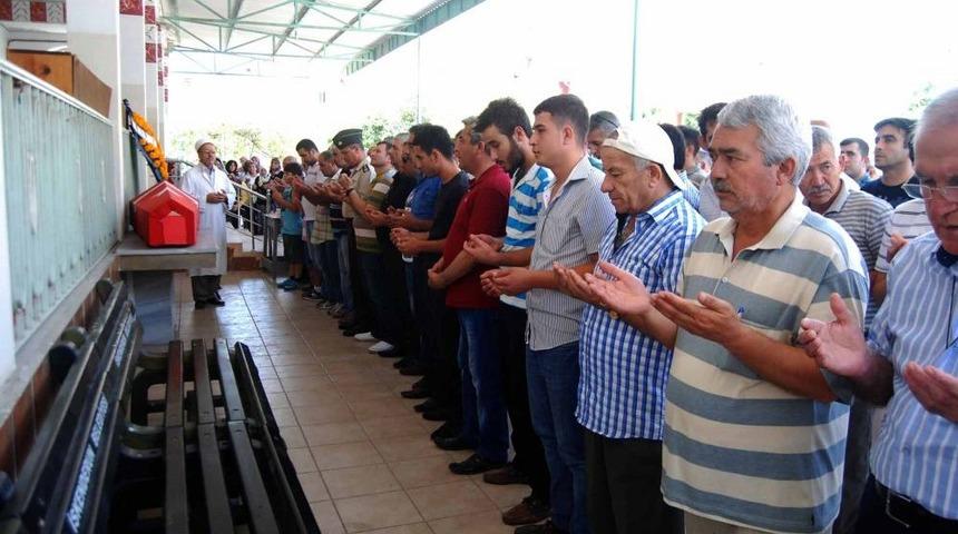 Piyade Er Işık Dualarla Toprağa Verildi
