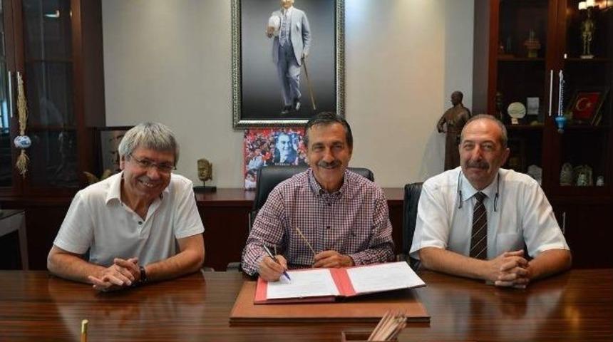 Tepebaşı Belediyesi'nden Alzheimer Merkezi