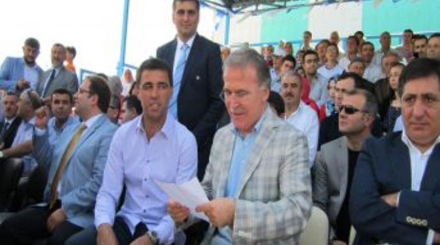 Eflani'de Sentetik Çim Yüzeyli Futbol Sahası Hizmete Girdi