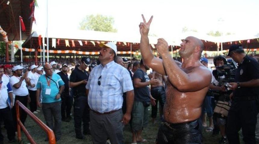 Başpehlivanlık G&uuml;reşlerine İtirazlar Damgasını Vurdu