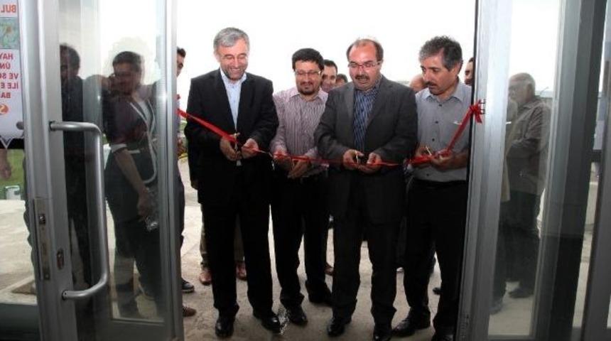 Ağrı İbrahim &Ccedil;e&ccedil;en &Uuml;niversitesinde Ebru Sergisi