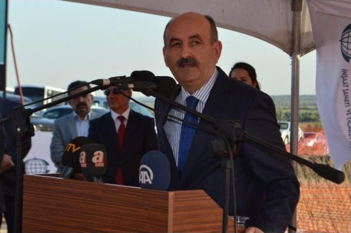 M&uuml;ezzinoğlu: Milleti Dar T&uuml;nellere Sokmak İsteyenlere Fırsat Vermemeliyiz