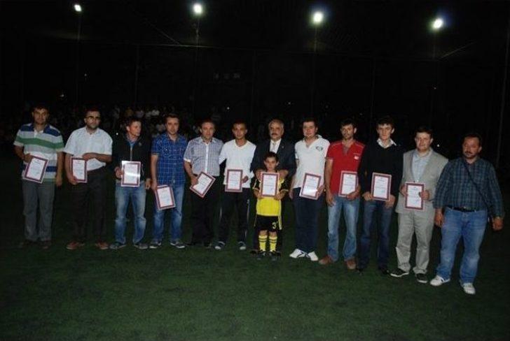 Tosya Halı Saha Turnuvası Şampiyonu Tks Spor Oldu G4