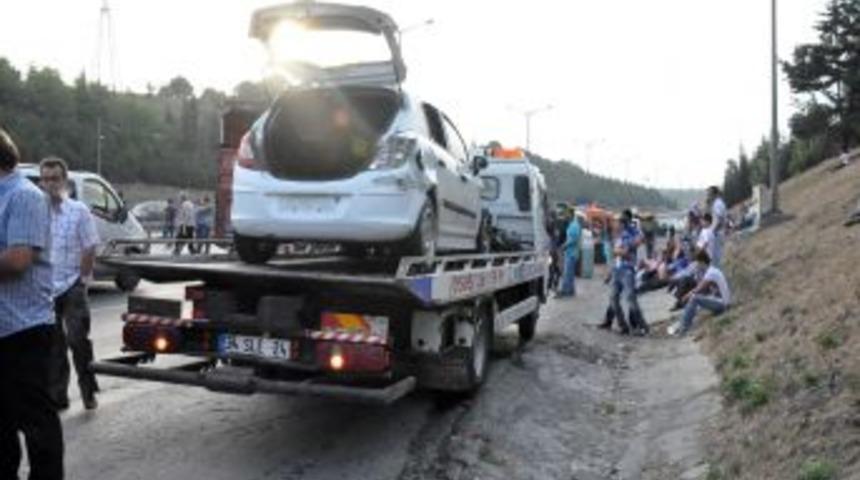 Piknik yolunda kaza: 1 &ouml;l&uuml; 10 yaralı
