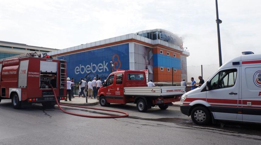 Oyuncak Mağazasında Korkutan Yangın