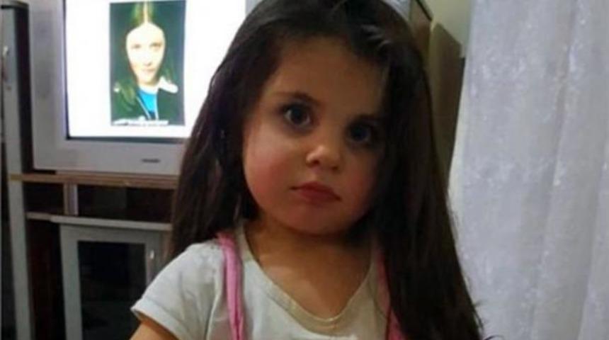 Ekipler iz peşinde! Ağrı'da dere yatağında cansız bedeni bulunan minik Leyla'nın sa&ccedil; tokası ve muskası her yerde aranıyor!