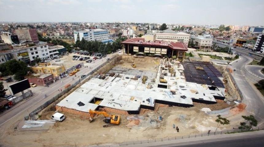 Adana'ya Şehir Meydanı