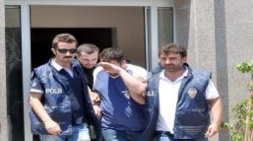 İzmir'deki Silahlı Kavga