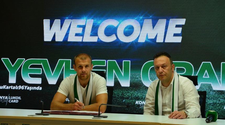 Atiker Konyaspor sol bek Yevhen Opanasenko ile 2 yıllık sözleşme imzaladı