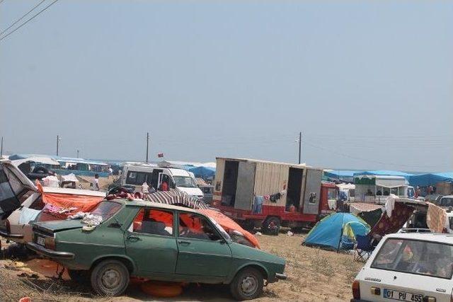 Yumurtalık a Tatilci Akını 2