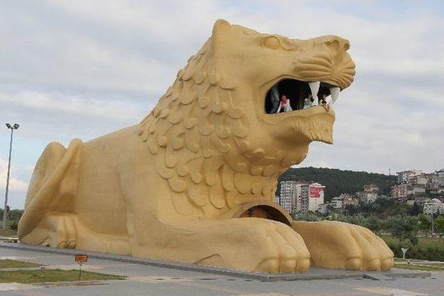 Anadolu Aslanları Büyük İlgi Çekiyor