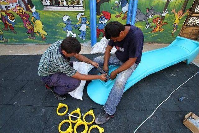 Karşıyaka Belediyesi&rsquo;nden Okullara Oyun Parkı 3