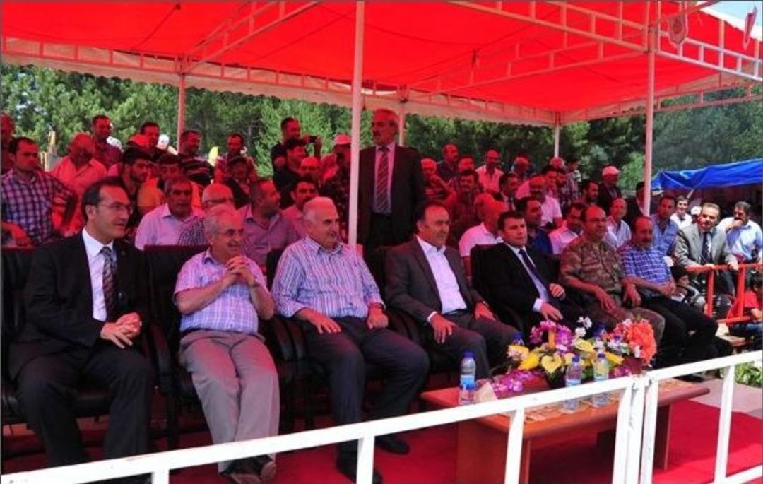 Vali Altıparmak Akdağ K&uuml;lt&uuml;r Ve Sanat Festivali&rsquo;ne Katıldı