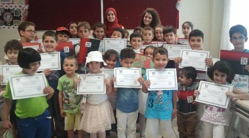 Bur&ccedil; Kozan&rsquo;da &lsquo;ingilizce Yaz Okulu&rsquo; Sona Erdi