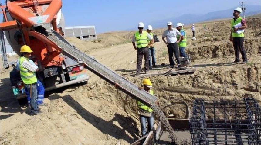 Salihli Osb&rsquo;de Fabrika Temeli Atıldı