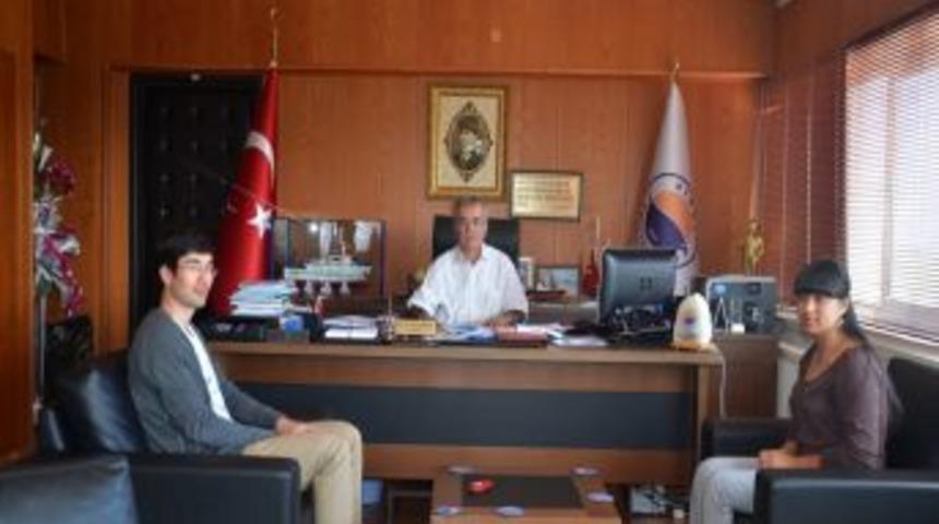 Kırgız Taygashkaeva, &Uuml;niversitedeki Sıcak Aile Ortamına Hayran Kaldı