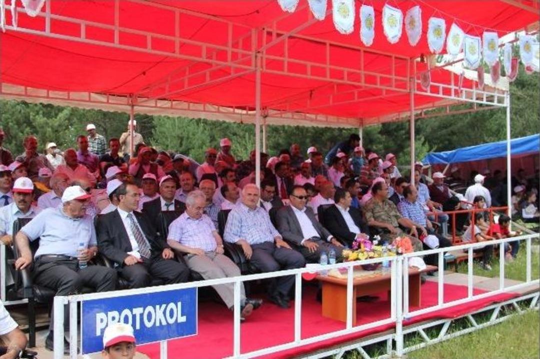 Olurlular Akdağ&rsquo;da Buluştu