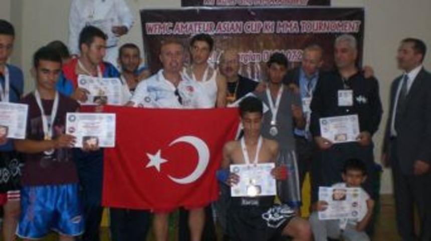 WFMC Asya Kick Boks Şampiyonası'na Tekirdağ Damga Vurdu