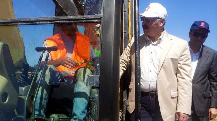 Vali K&ouml;şger Doğalgaz Boru Hattında Incelemelerde Bulundu