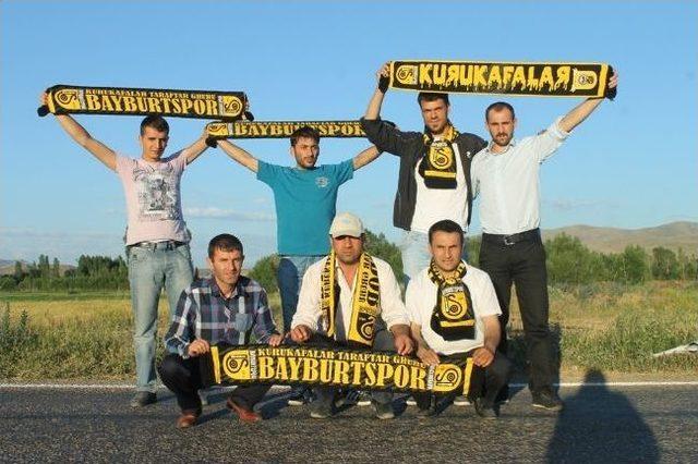 Kurukafalar dan Hakan &Ccedil;alhanoğlu na Jest 2