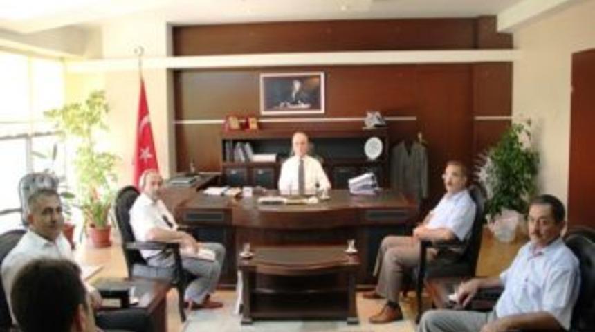 Eğitim-bir-sen&rsquo;den Defterdar Mehmet &Ouml;zefe&rsquo;ye Ziyaret