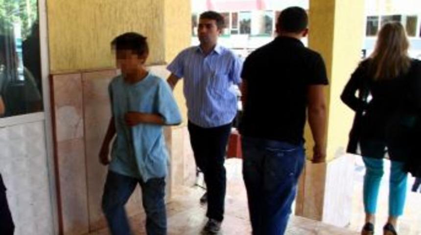 Hırsızlık İ&ccedil;in Camiye Giren &Ccedil;ocuk Adliyeye Sevk Edildi