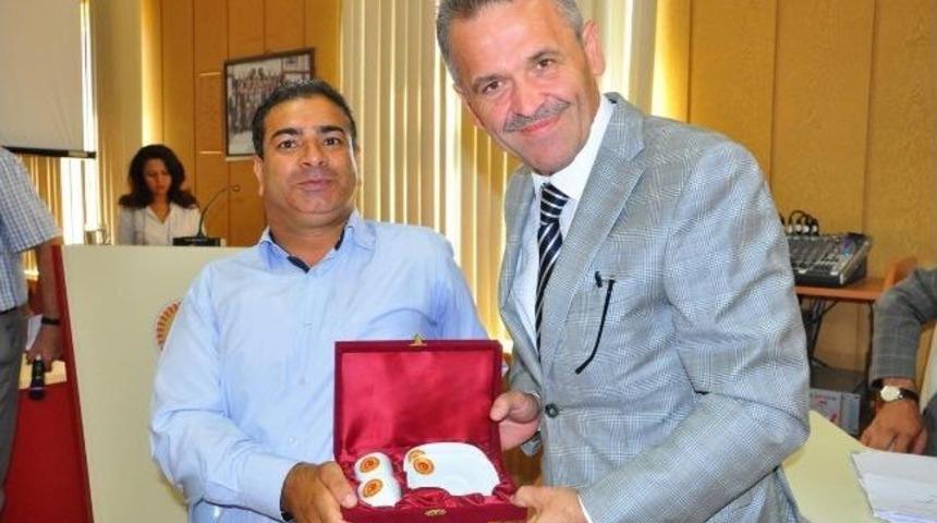 Engelliler Derneği Başkanı&rsquo;ndan Meclis Başkanına Teşekk&uuml;r Ziyareti