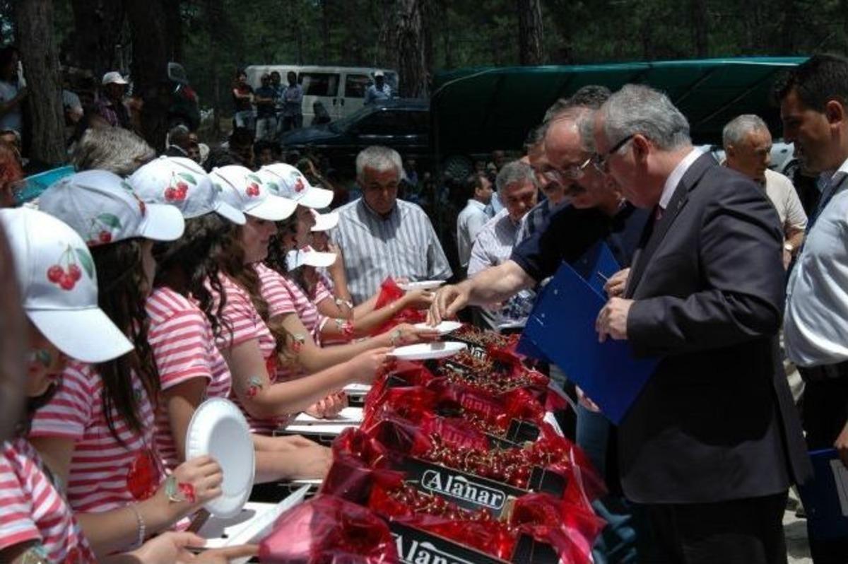 35. Kiraz Festivali Ve Sorkun &Ccedil;&ouml;mlek&ccedil;iliği Ş&ouml;leni