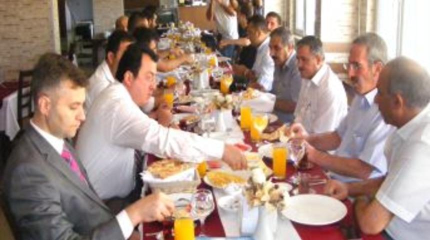 Muhtarlar Hırsızlık Ve Karanlıktan Şikayet&ccedil;i Oldu