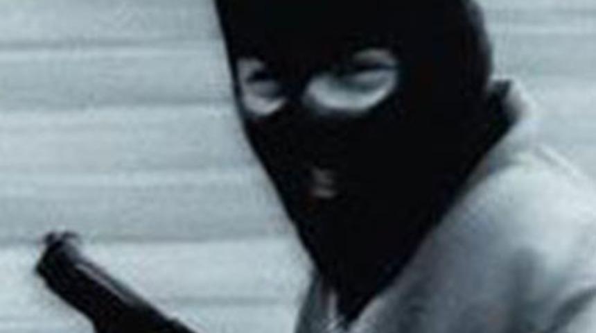 Beşiktaş'ta &ccedil;oraplı soygun